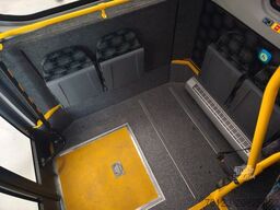 MERCEDES-BENZ Sprinter 517 Heckniederflur Vorlauffahrzeug