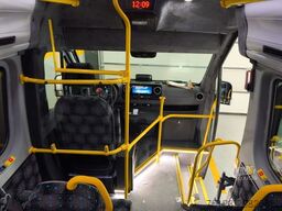 MERCEDES-BENZ Sprinter 517 Heckniederflur Vorlauffahrzeug