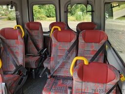 MERCEDES-BENZ 3 x Lagerfahrzeug Bürgerbus Niederflur 9 Sitze