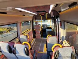 MERCEDES-BENZ 3 x Lagerfahrzeug Bürgerbus Niederflur 9 Sitze