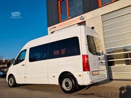 MERCEDES-BENZ 3 x Lagerfahrzeug Bürgerbus Niederflur 9 Sitze