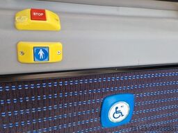 MERCEDES-BENZ 3 x Lagerfahrzeug Bürgerbus Niederflur 9 Sitze