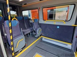 MERCEDES-BENZ 3 x Lagerfahrzeug Bürgerbus Niederflur 9 Sitze
