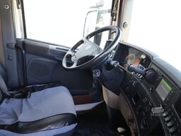 Scania R 450 tractor unit damaged front
