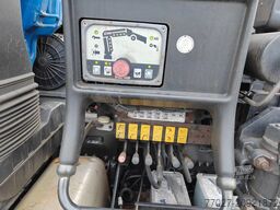 MAN TGX 26.400 Container Hyvalift Crane HIAB 144