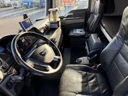 MAN TGX 35.560 8x4-4BL Palfinger PK 34002-SH F + Ha...