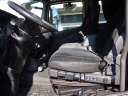 Mercedes-Benz Atego 1221 1221 L  Takel wagen 6 Persoons