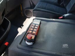 Mercedes-Benz Atego 1221 1221 L  Takel wagen 6 Persoons