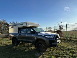 TOYOTA Hilux 2.4 4x4 Double Cab NESTLE TRAVEL MC