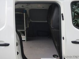 PEUGEOT Partner 1,5 Blue HDI Klima / Sotimo Regal / Navi