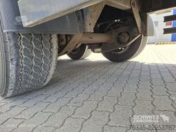 Kögel Curtainsider Mega