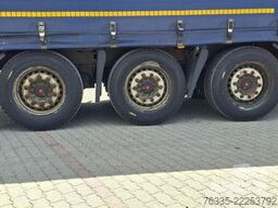 Kögel Curtainsider Mega