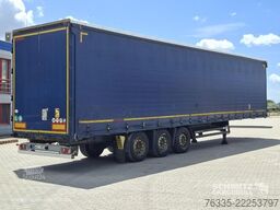 Kögel Curtainsider Mega