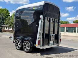 BUECKER TRAILER M 2-Pferdeanhänger