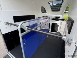 BUECKER TRAILER Careliner L Pferdeanhänger mit Rampe-Tür-System