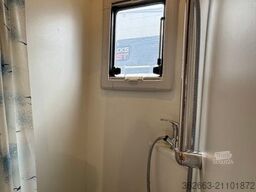 MERCEDES-BENZ Atego Böckmann Kompakter Pferde-LKW mit Wohnung