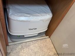 MERCEDES-BENZ Atego Böckmann Kompakter Pferde-LKW mit Wohnung