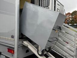 MERCEDES-BENZ Atego Böckmann Kompakter Pferde-LKW mit Wohnung