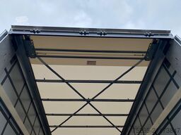 Kögel MEGA 3Achs NEUFAHRZEUG Curtainsider Liftachse