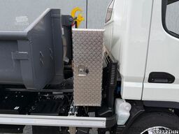 FUSO Canter 7C18 HYVA Abrollkipper Box, Vfhrzg.