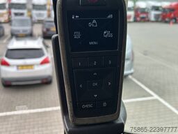 Volvo FH 500 Globetrotter 8x2 Tridem / VDL Hook 25 To...