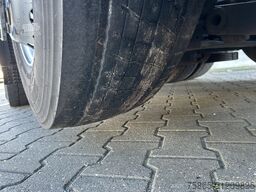 Mercedes-Benz Actros 2542 Gigaspace / 199 dkm / 6x2 / NL Truc...