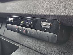 MERCEDES-BENZ SPRINTER 317 Bakwagen Laadklep!