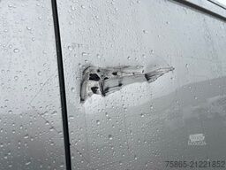 Ford Transit Custom 320 / 2.0 TDCI / L2H1 Limited / ...