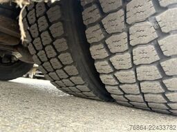 RENAULT D16 PLANE, LBW, E6,