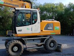 Liebherr A 920 Litronic