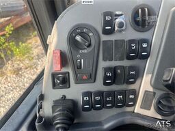Volvo 9700H bus w/ 54 seats w/ summer and winter tires