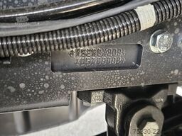 Scania R590 V8 8x2 / HMF 9520 CRANE - JIB - WINCH / TR...