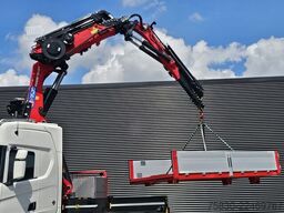 Scania R590 V8 8x2 / HMF 9520 CRANE - JIB - WINCH / TR...