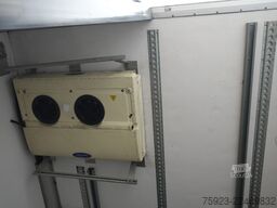 LAMBERET 3 Axle frigo trailer Carrier Vector 1950 Bi-Temp