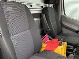 Mercedes-Benz Sprinter 313