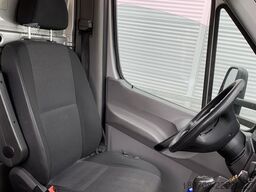 Mercedes-Benz Sprinter 313