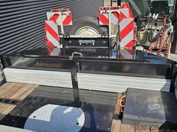 Broshuis 3ABSD / EXTENADABLE / HIAB 95 tm + JIB / ELECTR...