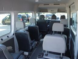 VW Crafter 35 Kombi L2H2 9SITZER/AHK/KAM/NAVI/KLIMA