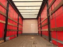 DAF LF 210 FA / 12 Ton / 502 dkm / Curtainside / Lo...
