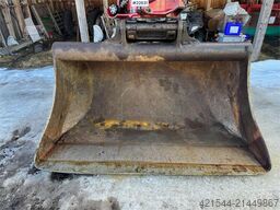 Volvo ECR235EL Tracked excavator w/ Cleaning bucket, til
