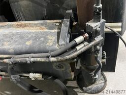 HMF 28 t/m crane with winch and 6 hydraulic extensions