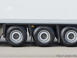 SCHMITZ CARGOBULL SKO 24/DOPPELSTOCK / 2,70/ 2 x LIFT nur 45000 km