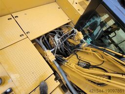 CAT 330F