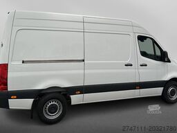 Mercedes-Benz Vans Sprinter 317 CDI Bestelwagen L2H2