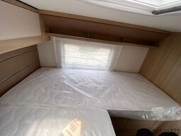 LMC Cruiser V 646 G, SAT, Navi, Automatik