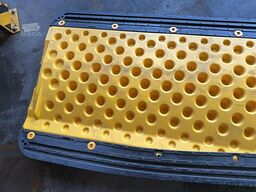 Package 1x Ammann ATR 68 (2022); 1x Oxford Ramp Supagrip (2100); 1x Milwaukee MXF DH2528H-601 (2020)