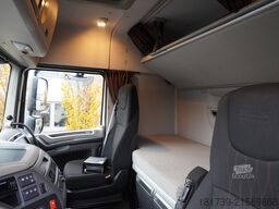 DAF XF 480 E6 6x2 / Lamberet refrigerator