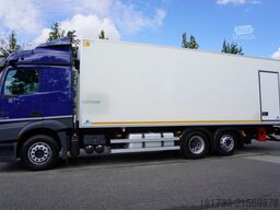 Mercedes-Benz Actros 2546 / Lecapitaine refrigerator