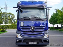 Mercedes-Benz Actros 2546 / Lecapitaine refrigerator
