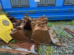 Mitsubishi SM120-8 Crawler Excavator – 3 Buckets – 6,400 Hour